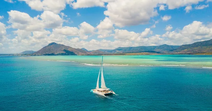 Maurice : Croisière en catamaran – Observation des dauphins, BBQ et boissons